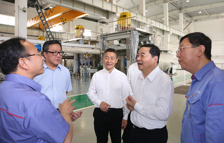 郝鹏与PA集团集团一线科技人员深刻互换